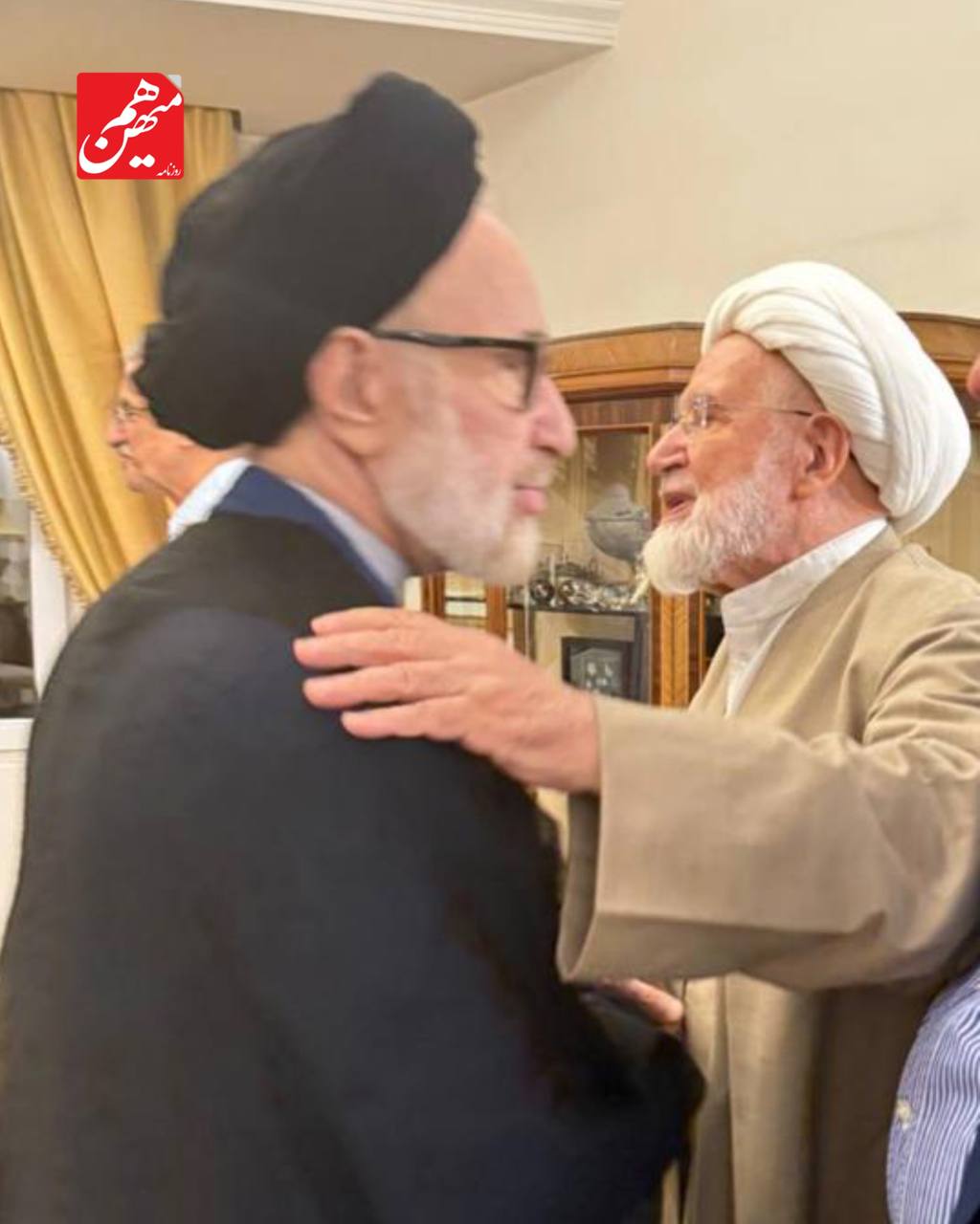 دیدار چهره‌های روحانی و سیاسی در منزل کرباسچی (2)